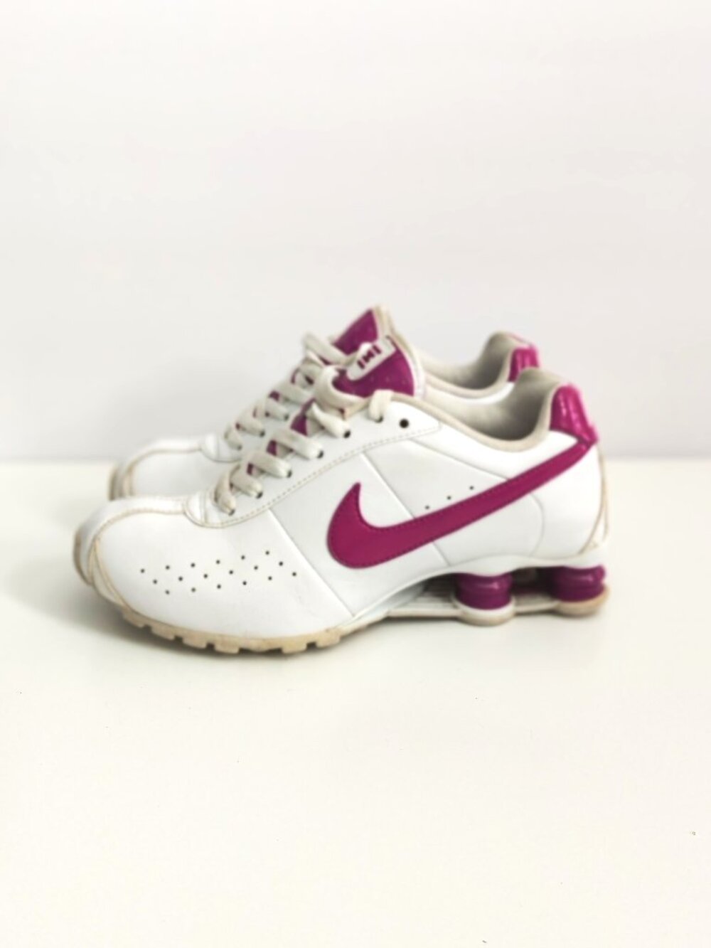 Nike Shox Classic II Women's athletic Sneakers